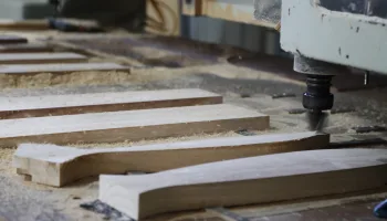 Solid Wood, Abs, And Metal Blades. Precision Cutting, Injection Molding, Stamping, Dynamic Balancing, And Eco-Friendly Finishing. Oem Custom Designs, Rigorous Quality Control, And Monthly Capacity Over 500,000 Pieces. Trusted By Global Ceiling Fan Brands.